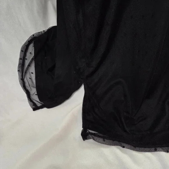 Suzanne Betro Black Lace Short Sleeve Top - Picture 5 of 8